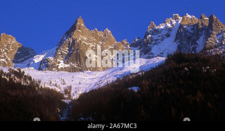 L'Aiguille de Blaitière vu de Chamonix . Banque D'Images