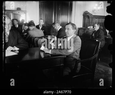 Hays s'affiche avant d'huile Sénat Comité d'investigation. S'H. Hays, ancien Président du Comité national républicain et du tsar maintenant les films, témoignant devant le Sénat Teapot Dome Comité à la capitale aujourd'hui. Hays est apparu en réponse à la demande du comité pour une explication de la contribution de 75 000 $ campagne républicaine recueillis auprès de Harry F. Sinclair Banque D'Images