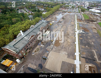 Kamp Lintfort, Allemagne. 09Th Oct, 2019. À partir de la liquidation de l'ancienne tour de la mine de 60 a,b Vozdvyzhneska Street (la mine de l'Ouest) vous pouvez voir le site à l'État Garden Show 2020. Tout doit être prêt pour le 17.04.2020, quand le Jardin sera ouvert. (Dpa-Korr 'Kamp-Lintfort et l'Adieu au charbon Turbo') Credit : Roland Weihrauch/dpa/Alamy Live News Banque D'Images