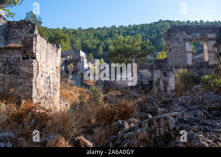 Le village grec abandonné de Kayakoy, Fethiye, Turquie. Ghost Town Kayakoy. Banque D'Images