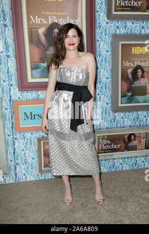 21 octobre 2019, Los Angeles, CA, USA : LOS ANGELES - OCT 21 : Kathryn Hahn au ''Mrs Fletcher'' première projection à l'Avalon Hollywood le 21 octobre 2019 à Los Angeles, CA (crédit Image : © Kay Blake/Zuma sur le fil) Banque D'Images