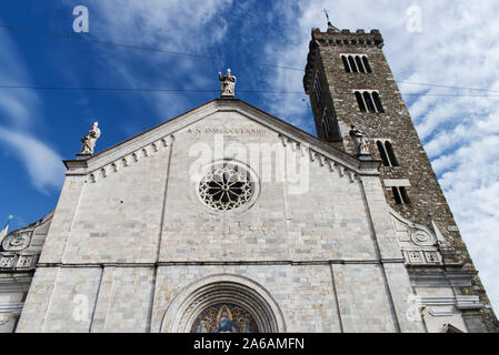 Cathédrale de Santa Maria Assunta à Sarzana, Ligurie, Italie. Banque D'Images