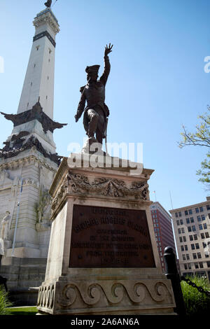 Statue du général George Rogers Clark à l'indiana state monument aux soldats et marins du monument circle indianapolis indiana USA Banque D'Images