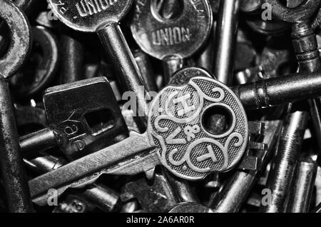 Photo noir et blanc de la création d'un motif vintage keys Banque D'Images