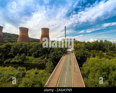 L'une des 2 centrales au charbon d'Ironbridge construit sur la rivière Severn par la célèbre Ironbridge dans le Shropshire, révolution de l'industrie Banque D'Images