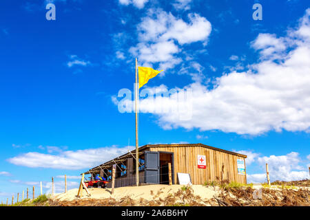 Seignosse, Landes, France - poste de sauvetage Banque D'Images