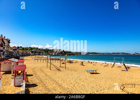 Saint Jean de Luz, France - 08 septembre 2019 - Vue de la plage et les vacanciers Banque D'Images