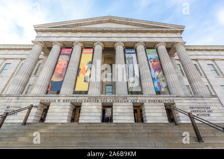 Vue avant du Smithsonian National Museum of National Portrait Gallery Banque D'Images