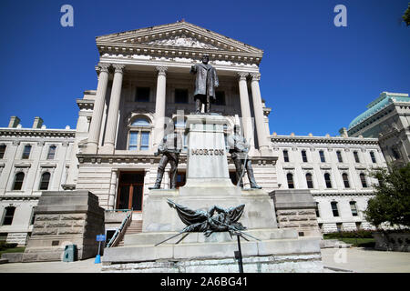 Oliver P. Morton monument situé en dehors de l'indiana statehouse State Capitol building indianapolis indiana USA Banque D'Images