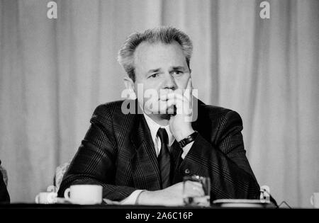 Réunion des chefs d'état de l'ex-républiques de Yougoslavie, y compris la Serbie de Slobodan Milosevic. Dans le Château de Brdo, Kranj, Yougoslavie, 1991. Banque D'Images