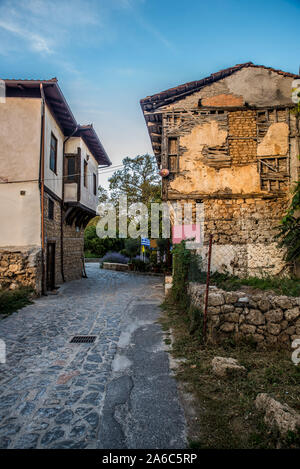 Zone Varosi, la vieille ville traditionnelle d'Edesse ville, en Macédoine, Grèce Banque D'Images