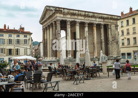 Augusto et Livia temple. Vienne, France Banque D'Images