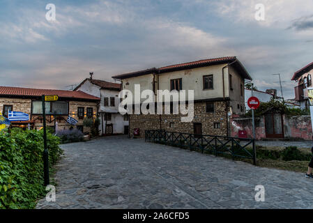 Zone Varosi, la vieille ville traditionnelle d'Edesse ville, en Macédoine, Grèce Banque D'Images