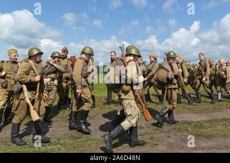 Reconstruction des événements de la deuxième guerre mondiale, la collecte de l'armée rouge. Russie, région de Kirov 23 juin 2019 Banque D'Images