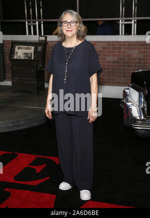 Los Angeles, CA - 24 octobre 2019 : Ellen Lewis arrive pour la première de "l'Irlandais de Netflix" tenue au Théâtre chinois de Grauman Banque D'Images