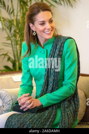15 octobre 2019 - Islamabad, Pakistan - Kate duchesse de Cambridge, Catherine, Katherine Middleton lors d'une réunion avec le président du Pakistan M. Arif Alvi au palais présidentiel. Photo Credit : Crédit h/AdMedia/MediaPunch VÉHICULESPÉAGE Banque D'Images