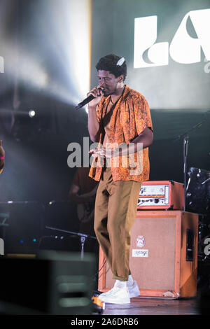 Londres, Royaume-Uni. 25 octobre, 2019. Glen Cook assiste à la notion Magazine et Gin Bulldog, qui célèbre 85 années de 15 questions et la musique à Troxy à Londres. Credit : SOPA/Alamy Images Limited Live News Banque D'Images