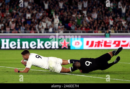 Ben Youngs l'Angleterre marque un essai avant qu'il n'est exclu pour une version antérieure de l'avant passer au cours de la Coupe du Monde de Rugby 2019 match de demi-finale au stade international de Yokohama. Banque D'Images