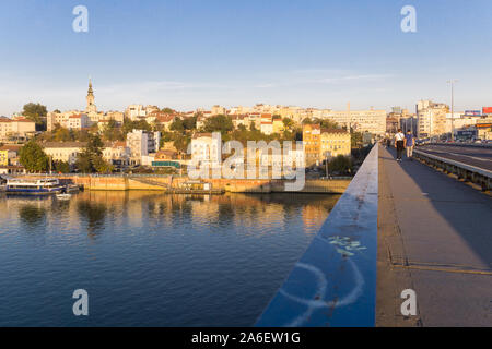 Belgrade Serbie - Skyline du vieux Belgrade vu depuis le pont de Branko en fin d'après-midi. La Serbie, l'Europe. Banque D'Images