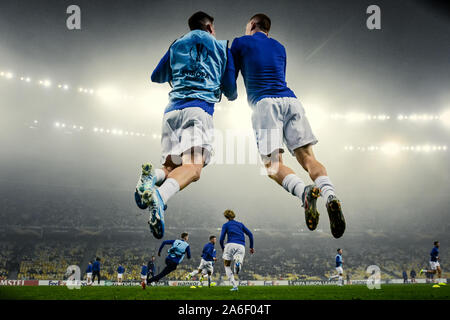 Kiev, UKRAINE - le 24 octobre 2019 : les joueurs du Dynamo Kiev avant le match FC Dynamo avec C.F. Copenhague en l'UEFA Europa League au stade olympique (Photo par Aleksandr Goussev/Pacific Press) Banque D'Images