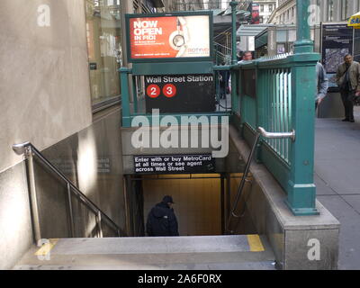 La station de métro Wall Street dans le quartier financier de Manhattan, à New York Banque D'Images