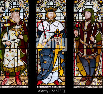 Les monarques anglais 14e siècle décrit par Heaton, Butler et Bayne, Rochdale Town Hall, Grand Manchester, UK Banque D'Images