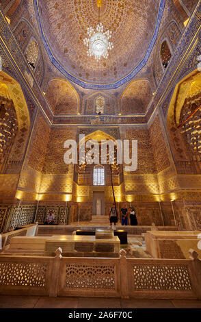 Photo de l'intérieur magnifiquement décoré d'or-Amir-Timur mausolée Gur-Emir ou mausolée de Tamerlan, Samarkand, Ouzbékistan, l'Asie centrale Banque D'Images