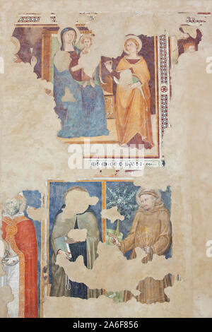 Fresques illustrant la vie de saint François à l'intérieur de la chapelle San Francesco, Pienza, Toscane, Italie Banque D'Images