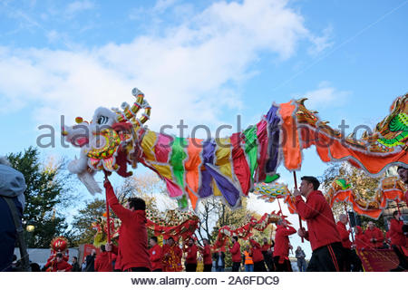 Edinburgh, Ecosse, Royaume-Uni. 26Th Oct 2019. L'Edinburgh Diwali Parade, un défilé de danseurs, de dieux hindous, pipe bands" au départ de la ville Chambres sur la High Street et le Royal Mile dirigé par le Maire. Le défilé se termine avec de la musique et des spectacles sur Castle Street, avant les célébrations passer à la Ross Bandstand dans les jardins de Princes Street pour plus de théâtre, musique et danse. Credit : Craig Brown/Alamy Live News Banque D'Images