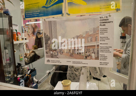 Les commerçants locaux à un Pueblito Paisa communauté latino-centre commercial de sept Sœurs,Londres,Angleterre,UK. Ils sont difficiles d'expulsion de Giv Banque D'Images