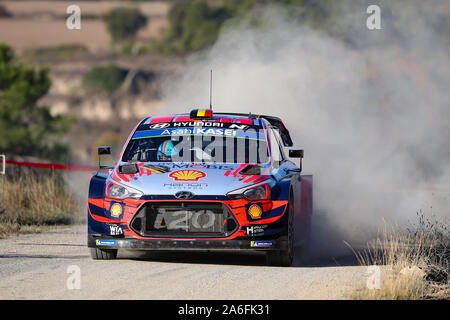 Salou, Catalogne, Espagne. 26 octobre 2019 ; Salou, Catalogne, Espagne ; World Rally Championship, Espagne Rally, SS10/11 ; HYUNDAI MOBIS SHELL WORLD RALLY TEAM Thierry Neuville et Nicolas Gilsoul co-pilote laisse à la fin de la journée du 2 dans les Hyundai i20 WRC Coupé - usage éditorial Banque D'Images