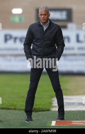 NORTHAMPTON, Angleterre 26 octobre Northampton Town's manager Keith Curle durant la première moitié de la Ligue 2 Sky Bet match entre la ville de Northampton et Cambridge United au PTS Academy Stadium, Northampton le samedi 26 octobre 2019. (Crédit : John Cripps | MI News) photographie peut uniquement être utilisé pour les journaux et/ou magazines fins éditoriales, licence requise pour l'usage commercial Crédit : MI News & Sport /Alamy Live News Banque D'Images