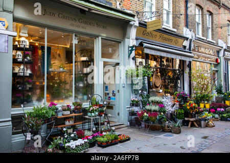 Londres, Royaume-Uni - 22 octobre, 2019 : Hampstead est un quartier du nord de Londres central plein de ruelles et de charmants bâtiments géorgiens Banque D'Images