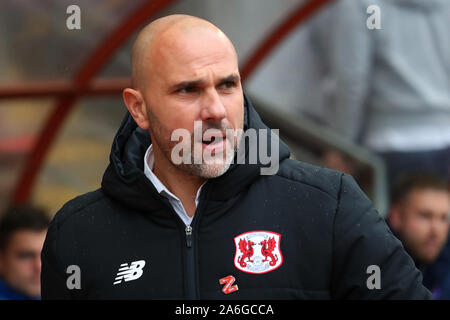 Londres, Royaume-Uni. 26Th Oct, 2019. L'entraîneur-chef d'Orient Carl Fletcher au cours de la correspondance entre deux Ligue EFL Leyton Orient et Carlisle, au Brisbane Road, Londres, le 26 octobre 2019 : Crédit photo Action Sport/Alamy Live News Banque D'Images