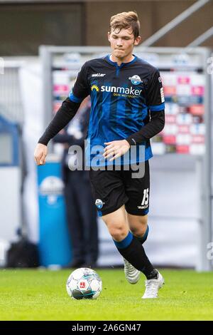 Paderborn, Allemagne. 09Th Mar, 2018. firo : 26.10.2019, football, 1.Bundesliga, la saison 2019/2020, SC Paderborn - Fortuna Düsseldorf, Düsseldorf Luca Kilian (SC Paderborn) action unique dans le monde de l'utilisation | Credit : dpa/Alamy Live News Banque D'Images