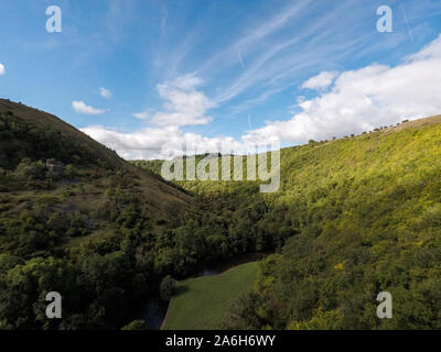 Une des vues aériennes de Callow Top holiday park, Camping à Ashbourne, le Derbyshire Peak District National Park, tentes et caravanes, vacances en famille Banque D'Images