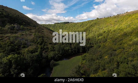 Une des vues aériennes de Callow Top holiday park, Camping à Ashbourne, le Derbyshire Peak District National Park, tentes et caravanes, vacances en famille Banque D'Images