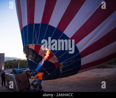 Montgolfière sur Albuquerque 7401 Banque D'Images