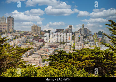 Lombard Street sur Russian Hill, San Francisco Banque D'Images