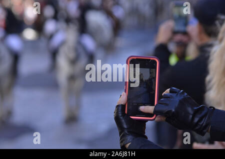 Les cavaliers et les chiffres au cours de la Civic 2019 Équitation des marches à Édimbourg en Écosse au Royaume-Uni. Plus de 250 chevaux et cavaliers ont pris part à l'événement. Banque D'Images