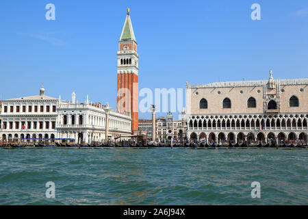 Venise, Piazza San Marco, vu de la lagune - Italie Banque D'Images