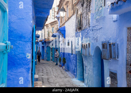 Maisons bleu à Chefchaouen au Maroc Banque D'Images