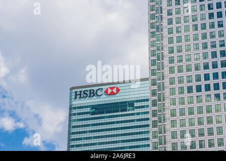 Une vue typique de Canary Wharf à Londres Banque D'Images