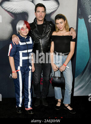 Californie, USA. 26Th Oct, 2019. Charlotte Rose McDermott, Dylan McDermott, Colette Rose McDermott . FX's 'American Horror Story' 100e épisode fête au Hollywood Forever Cemetery . Credit : MediaPunch Inc/Alamy Live News Banque D'Images