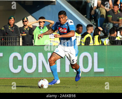 27 octobre 2019 ; Stadio Paolo Mazza, Ferrare, Émilie-Romagne, Italie ; Serie A Football SPAL, contre Napoli ; Miguel Allan de Napoli contrôle la balle - usage éditorial Banque D'Images