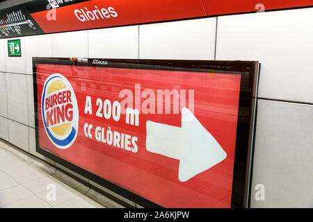 Barcelone Espagne,Catalogne Catalunya,Transports Metropolitans de Barcelone TMB,métro,métro,transport rapide,station de Glories,plate-forme,annonce publicitaire adver Banque D'Images