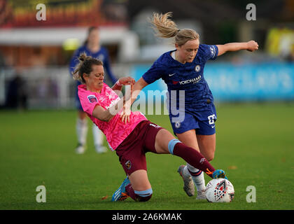 Chelsea Women's Erin Cuthbert (à droite) au cours de la Women's super match de championnat au stade vert jonc, Londres. Banque D'Images