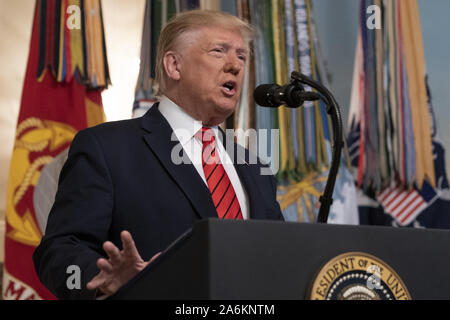 Octobre 27, 2019, Washington, District of Columbia, États-Unis : le Président des Etats-Unis, Donald J. Trump fait une déclaration à la Chambre diplomatique de la Maison Blanche à Washington, DC sur la mort d'ISIS leader Abou Bakr al-Baghdadi au cours d'un raid militaire américaine en Syrie le Dimanche, Avril 27, 2019. Crédit : Chris Kleponis/CNP/AdMedia (crédit Image : © Chris Kleponis/AdMedia via Zuma sur le fil) Banque D'Images