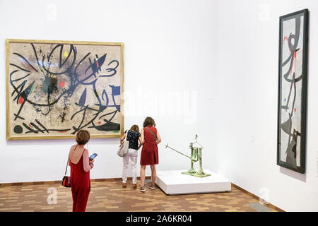 Barcelone Espagne,Catalogne Catalunya,Parc de Montjuic,Fondation Fundacio Joan Miro,Musée d'art contemporain,intérieur intérieur intérieur intérieur,galerie ga Banque D'Images