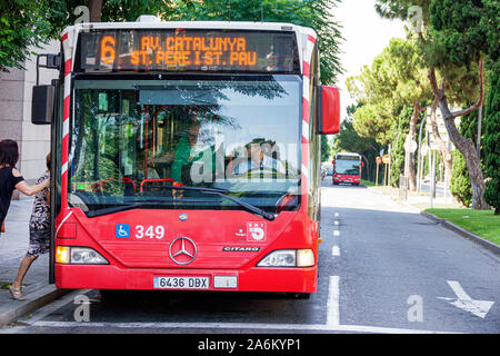 Tarragone Espagne hispanique Catalogne Rambla Président Lluis Companys,Empresa Municipal de Transports publics,EMT,bus ville,Mercedes-Benz Citaro,arrêt,pass Banque D'Images